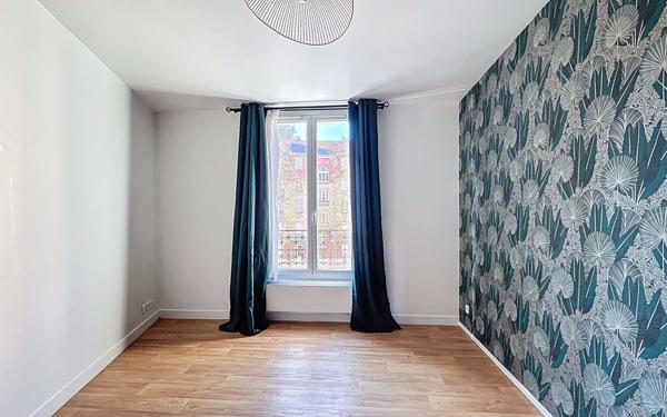 Appartement à louer    2 pièces • 38,65 m2 Suresnes