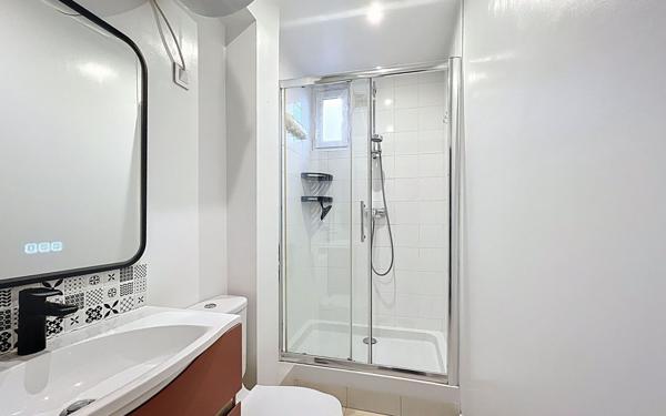 Appartement à louer    2 pièces • 38,65 m2 Suresnes