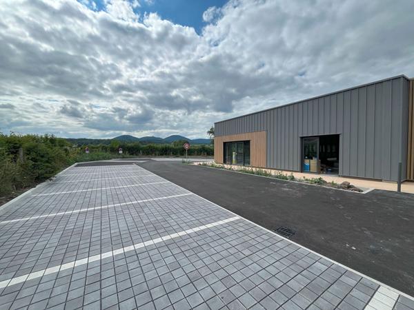 Local 90 m², Saint-Genès-Champanelle - Pro Immo