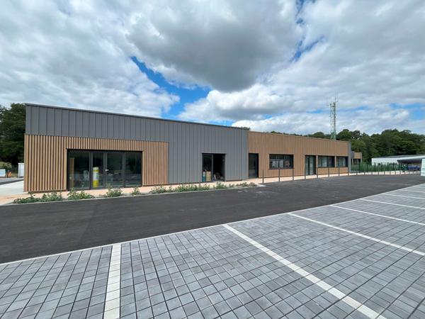 Local 90 m², Saint-Genès-Champanelle - Pro Immo