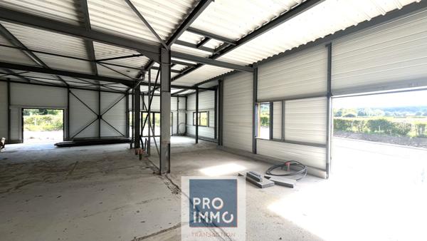 Local 90 m², Saint-Genès-Champanelle - Pro Immo