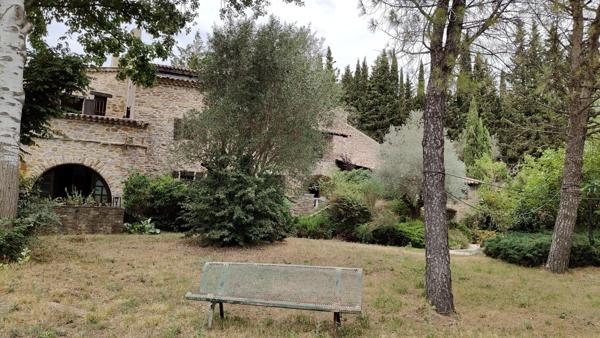 Ancienne Maison Atypique proche centre Ville Privas