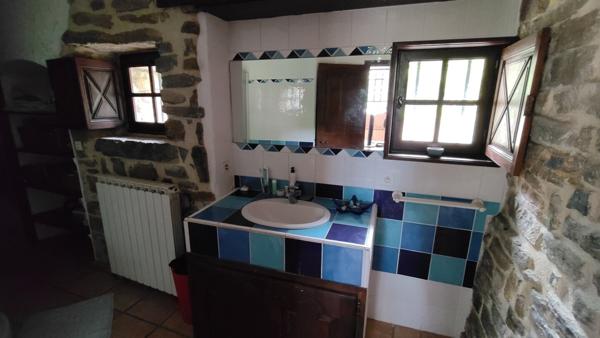 Ancienne Maison Atypique proche centre Ville Privas