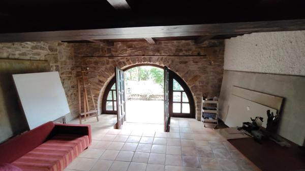 Ancienne Maison Atypique proche centre Ville Privas