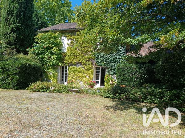 Maison à vendre 5 pièces 138 m² Saint Aulaye-Puymangou