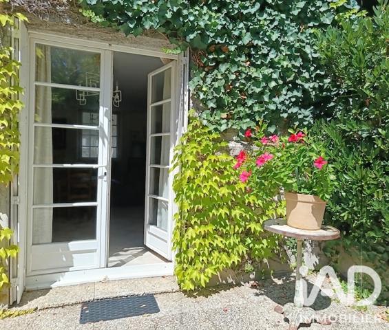 Maison à vendre 5 pièces 138 m² Saint Aulaye-Puymangou