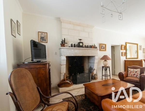 Maison à vendre 5 pièces 138 m² Saint Aulaye-Puymangou