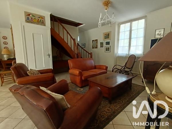 Maison à vendre 5 pièces 138 m² Saint Aulaye-Puymangou