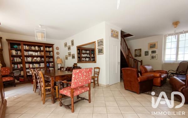 Maison à vendre 5 pièces 138 m² Saint Aulaye-Puymangou
