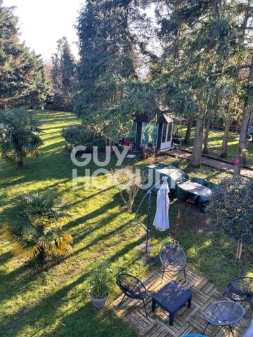 Maison 5 pièce(s) 144 m2 sur un terrain de 2278m² à Moret-sur-loing