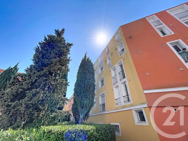 Appartement F5 à vendre  5 pièces - 91,80 m 2   CARROS  - 06