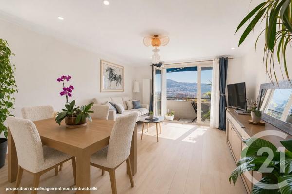 Appartement F5 à vendre  5 pièces - 91,80 m 2   CARROS  - 06