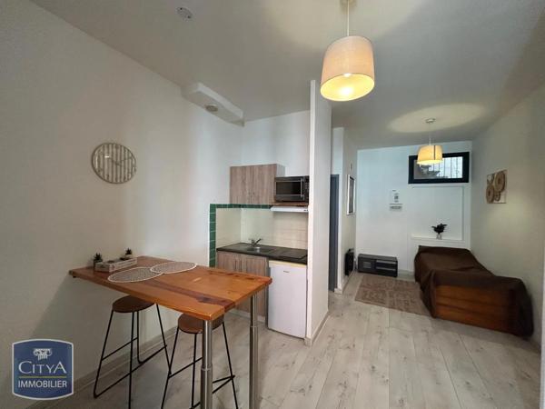 Appartement à louer 1 pièce 22.01m² Nîmes (30000)