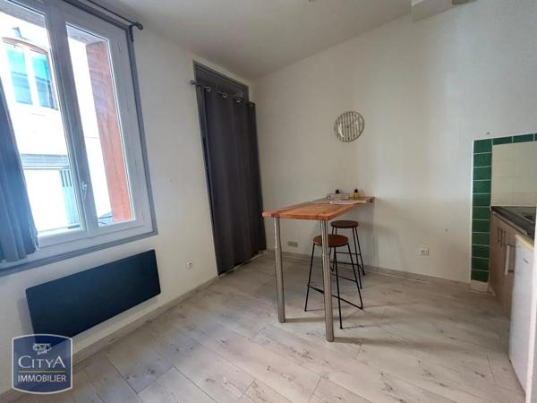 Appartement à louer 1 pièce 22.01m² Nîmes (30000)