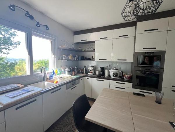 Maison à vendre 276 120 € Brive-la-Gaillarde 5 p 122 m² DPE D