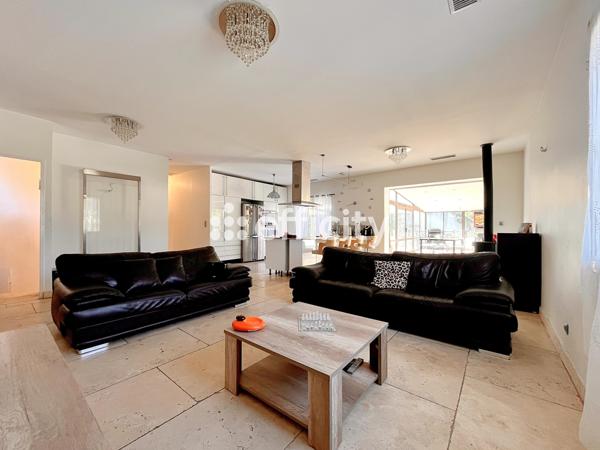 Maison 7 pièces - 230 m²