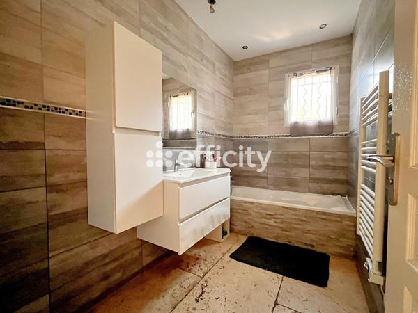 Maison 7 pièces - 230 m²