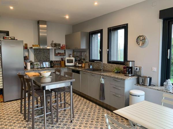 Maison restaurée à louer à Proissans en Dordogne (24200), ref : 24089/8 Les presses