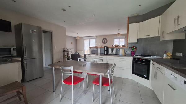 Maison Chaumes En Retz 4 pièce(s) 117 m2