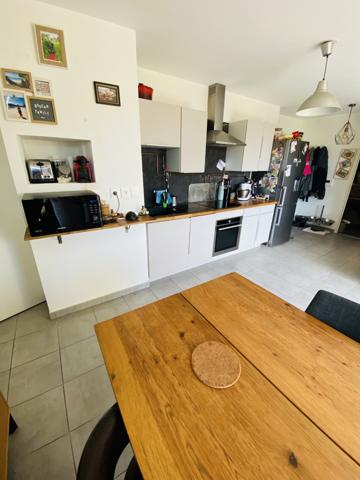 Marseille (13011) Grand appartement à vendre avec 2 pièces à Marseille 11