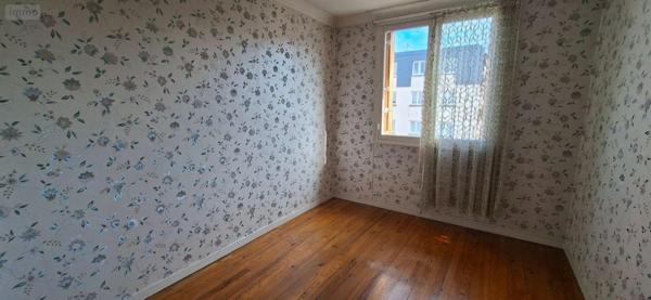 Appartement à rénover à vendre à Évreux dans l'Eure (27000), ref : A2864