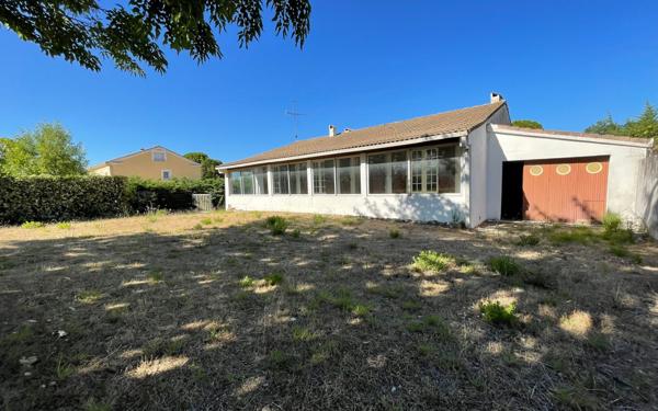 Maison à vendre    5 pièces •  Clarensac