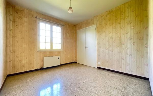 Maison à vendre    5 pièces •  Clarensac