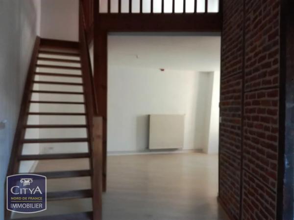 Appartement à louer 3 pièces 84.82m² Valenciennes (59300)