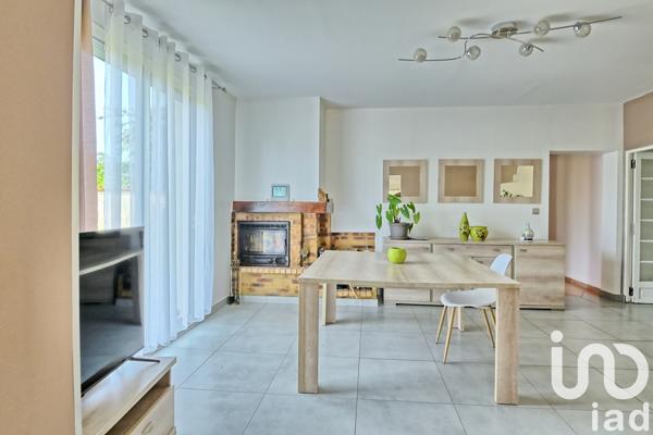 Maison à vendre 6 pièces 155 m² Dammarie-les-Lys