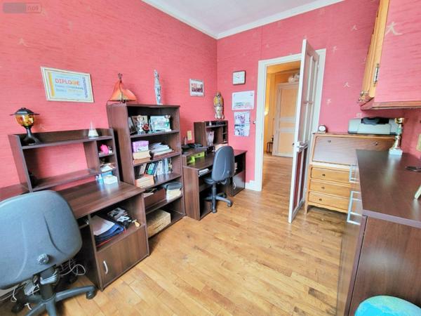 Maison de ville à vendre à Cloyes-les-Trois-Rivières dans l'Eure-et-Loir (28220), ref : JS/683   
Centre ville