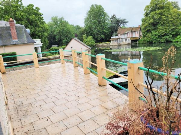 Maison de ville à vendre à Cloyes-les-Trois-Rivières dans l'Eure-et-Loir (28220), ref : JS/683   
Centre ville