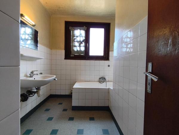 Maison sur 3 niveaux - 7 pièces