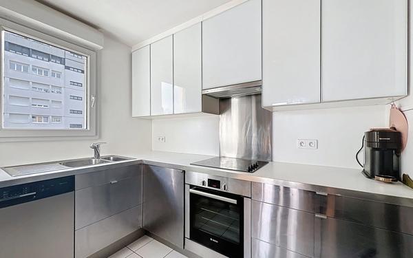 Appartement à vendre    3 pièces • 62,11 m2 Suresnes