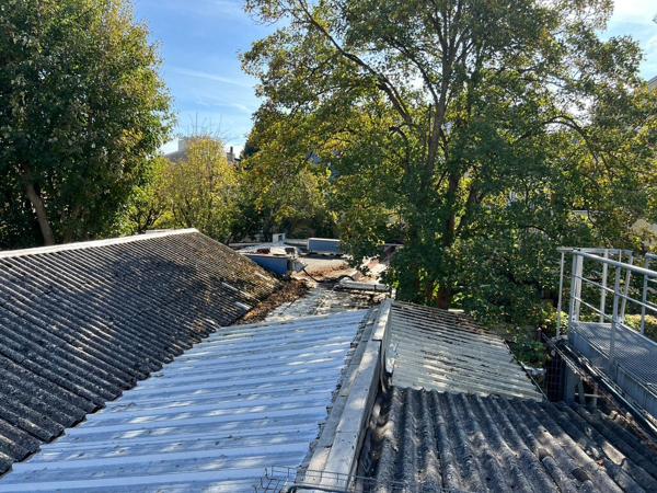 Ensemble immobilier indépendant à usage mixte