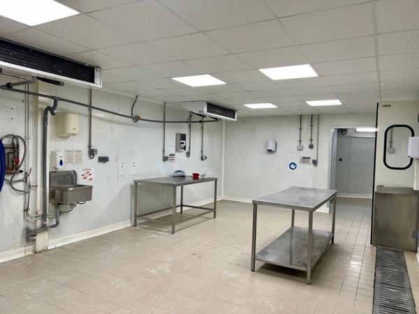 Ensemble immobilier indépendant à usage mixte