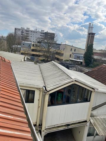 Ensemble immobilier indépendant à usage mixte