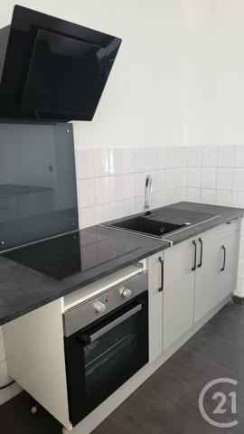 Immeuble à vendre  324,42 m 2   MONTEREAU FAULT YONNE  - 77
