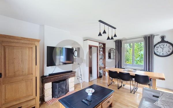 Maison à vendre    3 pièces •  Le Lardin-Saint-Lazare