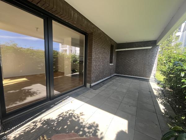 T2 avec terrasse et parking