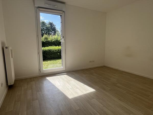T2 avec terrasse et parking