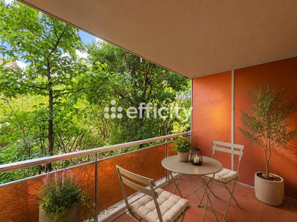 Appartement
         2 pièces
        - 40 m² Exclusivité 150 000 € *