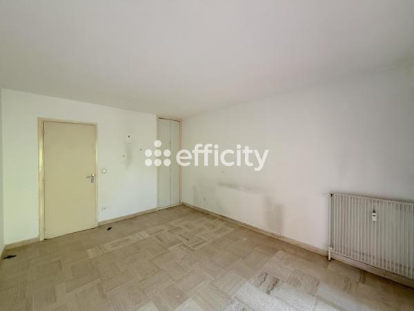Appartement
         2 pièces
        - 40 m² Exclusivité 150 000 € *