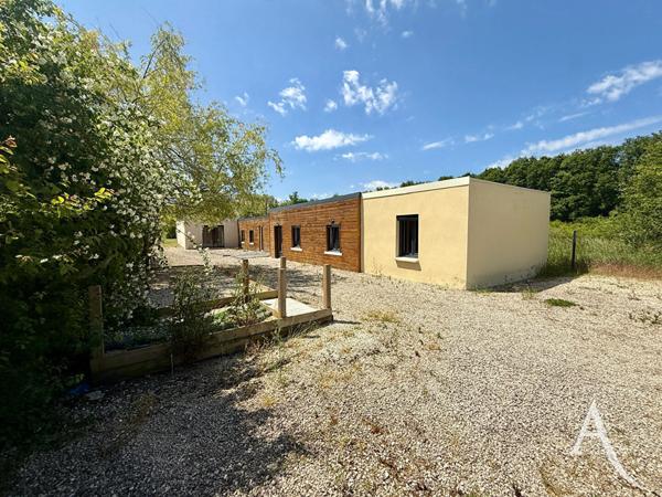 Maison de 143m2 habitables de plain pied 4 chambres 36500 VENDOEUVRES