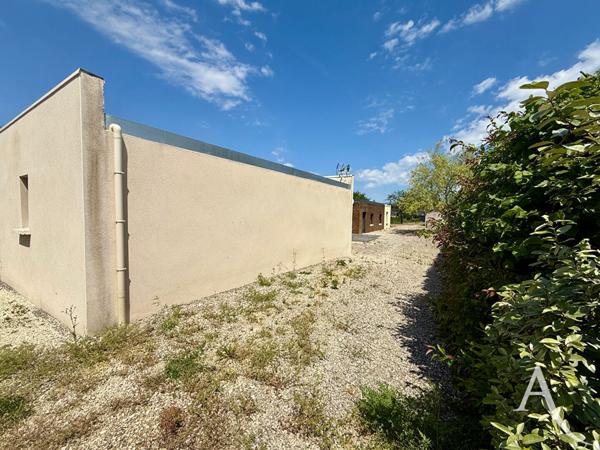 Maison de 143m2 habitables de plain pied 4 chambres 36500 VENDOEUVRES