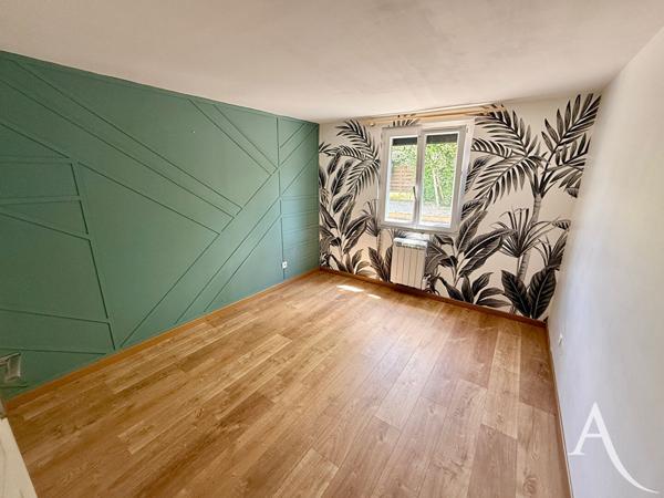 Maison de 143m2 habitables de plain pied 4 chambres 36500 VENDOEUVRES