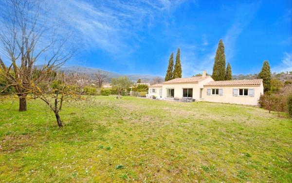 Maison à vendre    4 pièces • 148,62 m2 Châteauneuf-Grasse