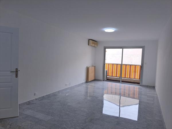NICE  PROCHE PLAGE  Appartement Nice 3 pièce(s) 78.59 m2