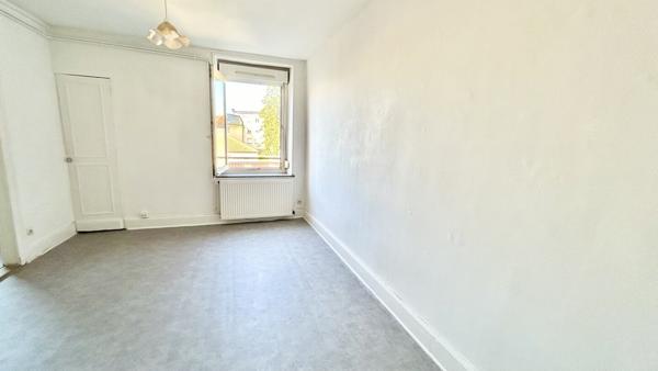 NANCY CHARLES 3 - LOBAU, T3 de 46 m2 à saisir dans immeuble ancien