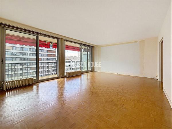 Silly Gallieni - Appartement 3 pièces 80m², lumineux avec balcon, cave et parking.