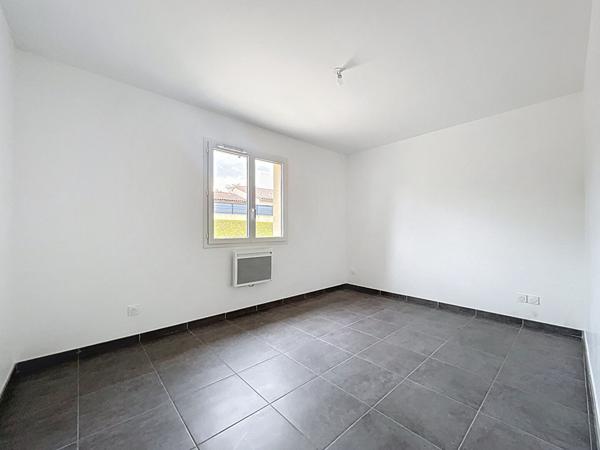 EXCLUSIVITE - GRANE - MAISON RECENTE DE 93 M² SUR 373 M² DE TERRAIN